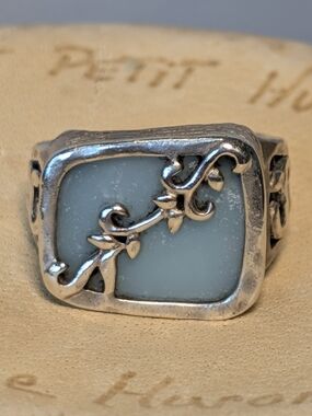 Vintage Silpada "Fleur-de-Lis" Sterling Silver & Blue Chalcedony Ring